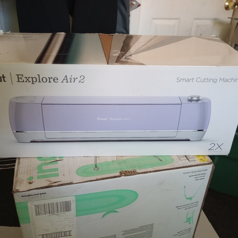 Cricut air 2 mini iron, & letter cutter